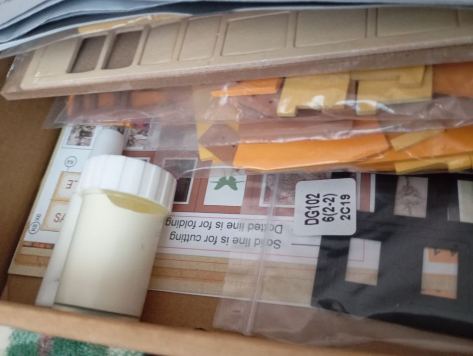 DYI Miniature house-Rolife "Sam's Study,,(DG102)