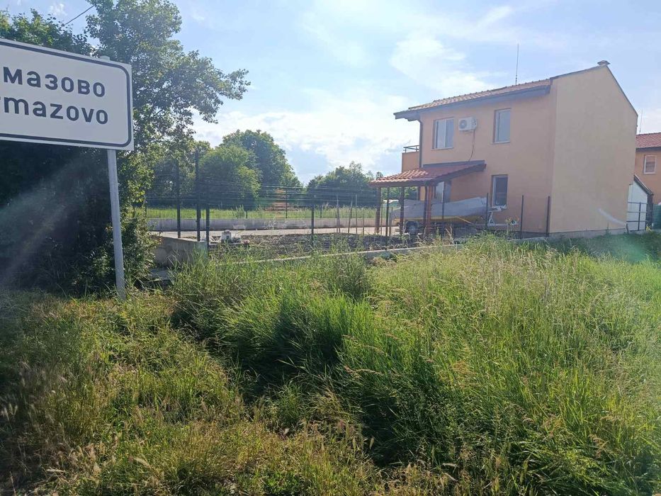 продава парцел в божурище на гл път за гурмазово 700 кв за 2 къщи строй се на калкан