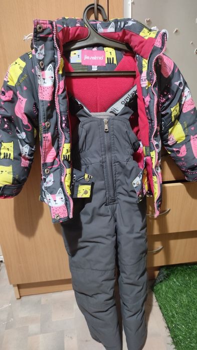 Зимний костюм для девочки