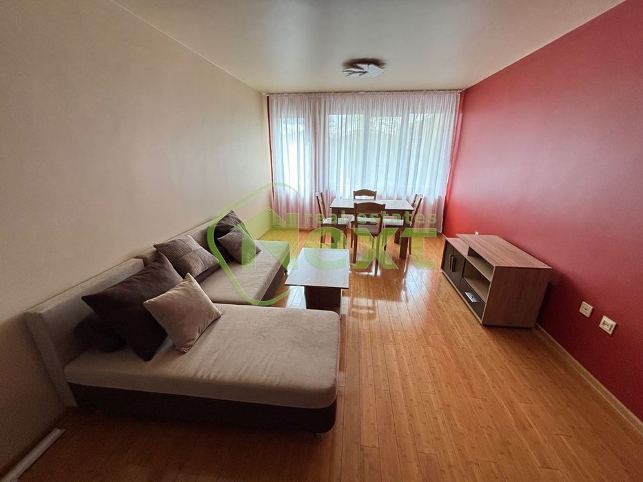Дава се под наем Тристаен апартамент в София, Левски - 105 кв.м за 598.23 € - Снимка #1