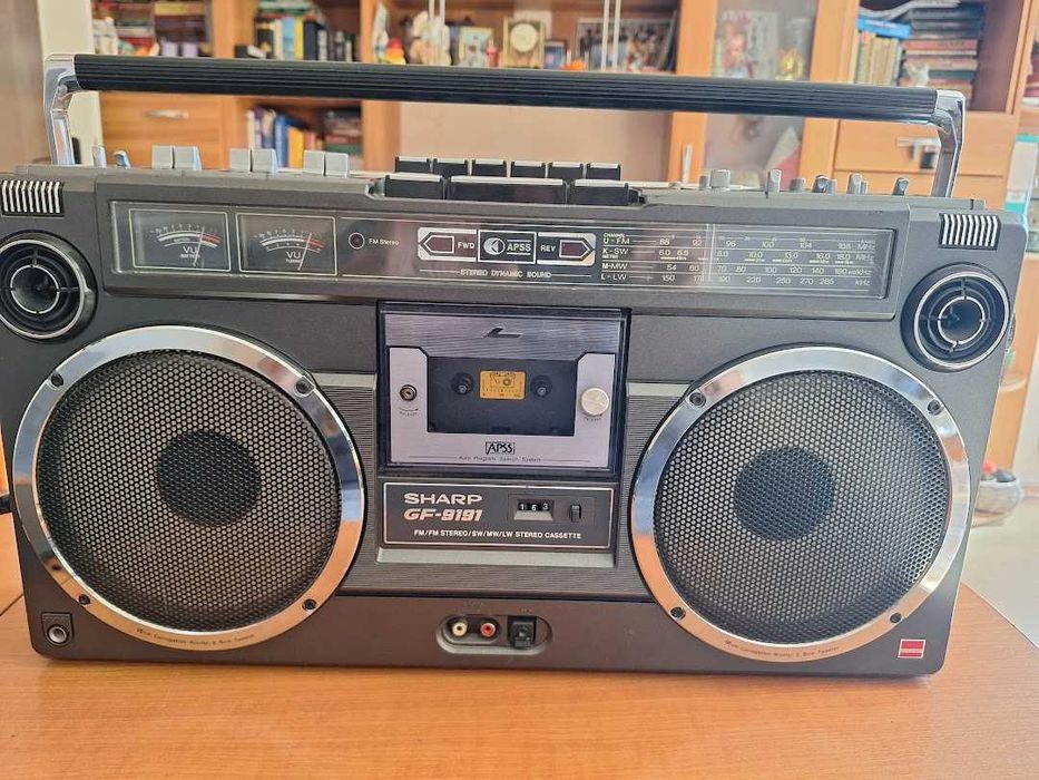 Стерео радиокасетофон Sharp GF-9191HB. Като нов.