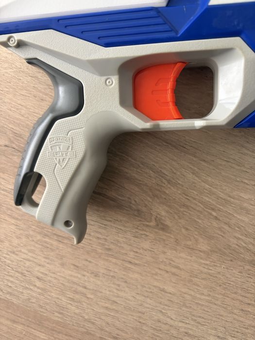 Нърф Elite disruptor