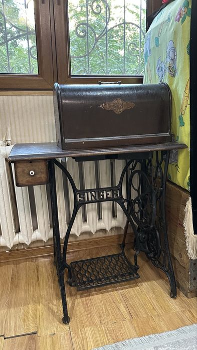 Швейная машинка singer