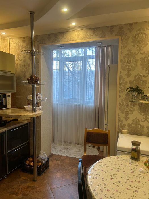 Продам квартиру в отличном районе.