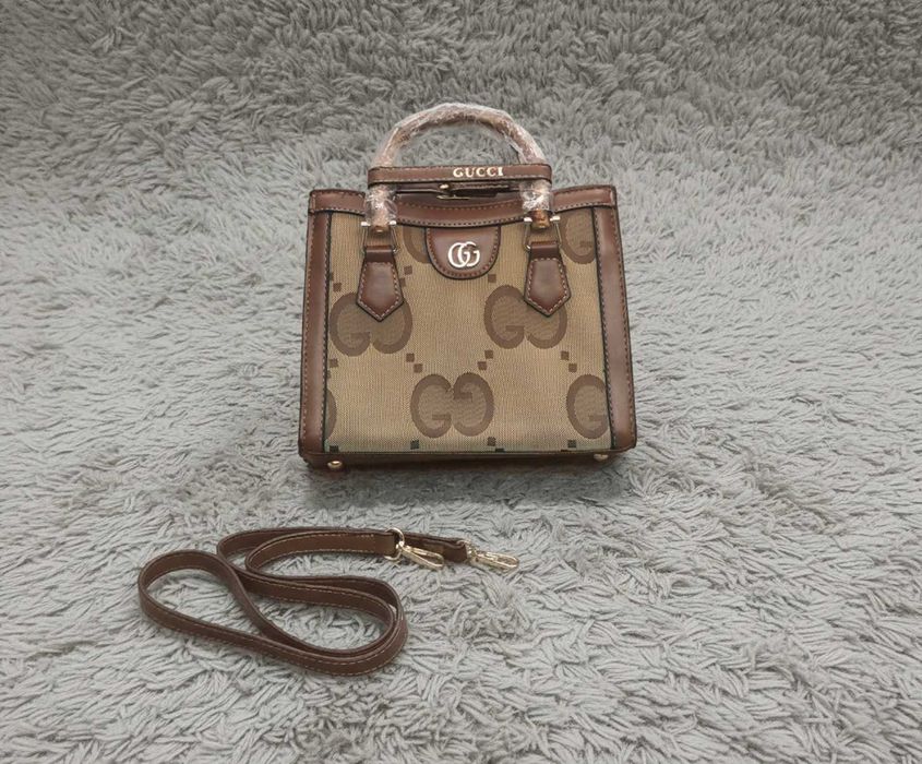 Geanta Gucci - Diana Bamboo - (manere stejar)