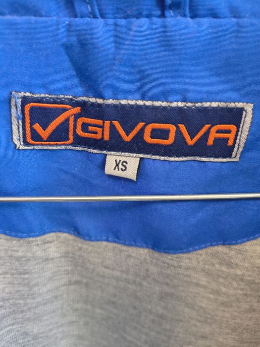 Geaca Givova Rain Basico marimea XS stare foarte bună
