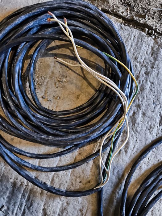 Кабель ВВГ НГ LS 4*10 медный