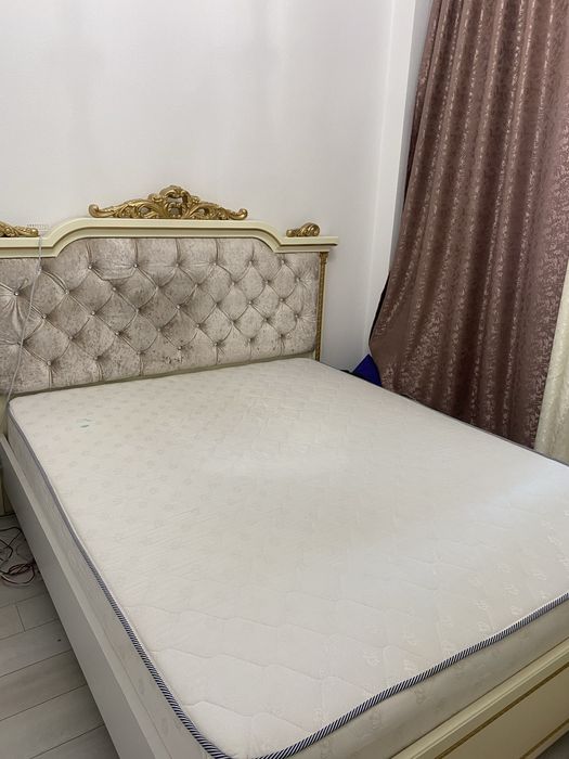 Двуспальняя кровать продам