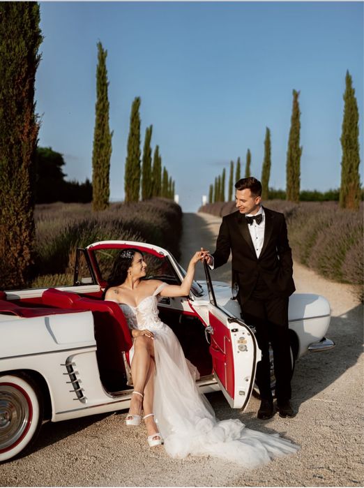 Inchiriez masini epoca decapotabile cu sofer evenimente nunti filmari