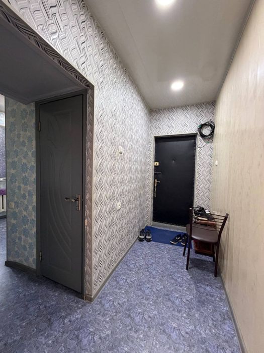 Юнусабад 3-квартал, Ор-р: Универсам базар, 1 хона, 3-этаж. СРОЧНО