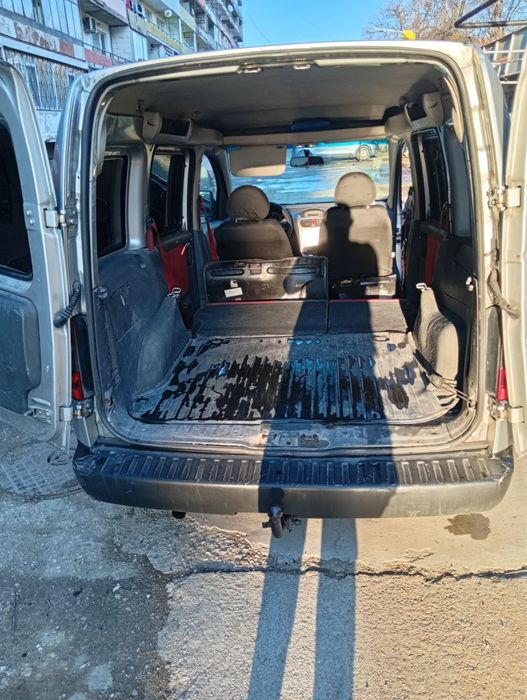 Opel combo 1.7 дизел с климатик и навигация