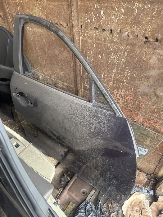 Леви и десни врати предни и задни infiniti fx30/Qx70 инфинити фх