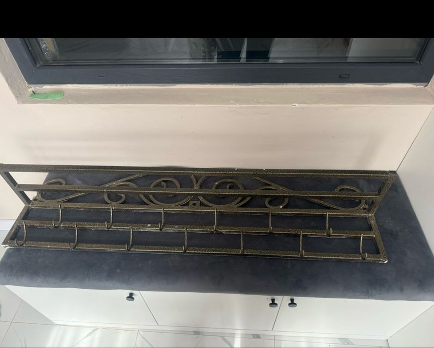 Вешалка железная прочная