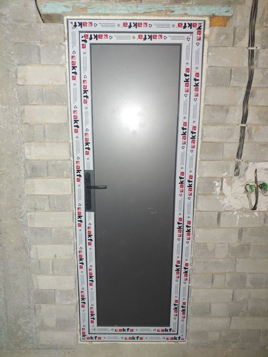 Akfa eshik va romlari