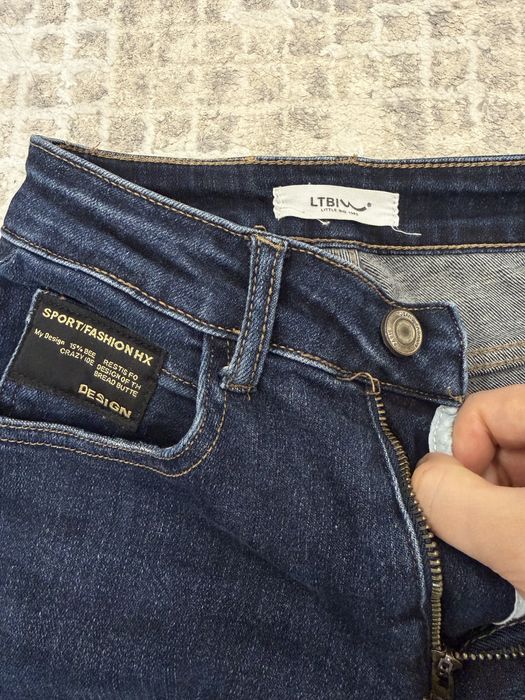 Продам джинсы женские