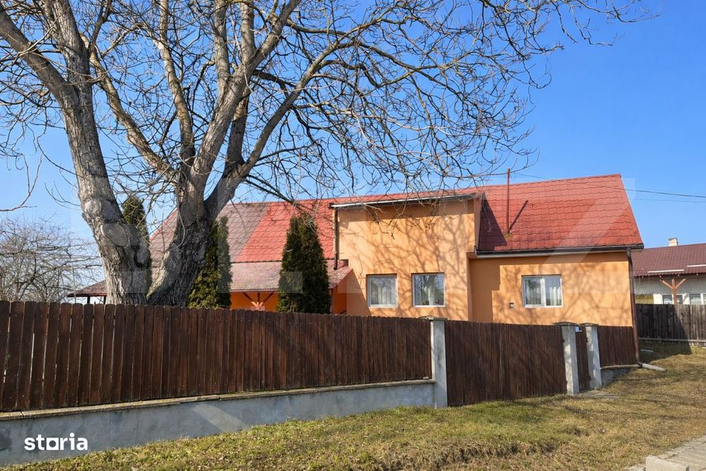 Casa + 23 ari teren in Breaza, Liniste, spatiu si confort la 6 km de R