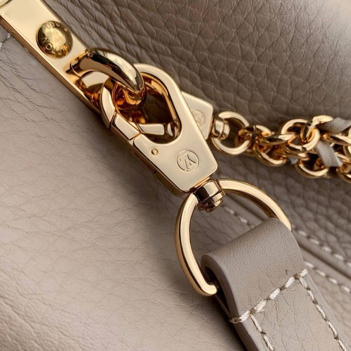Geanta Louis Vuitton Capucines BB