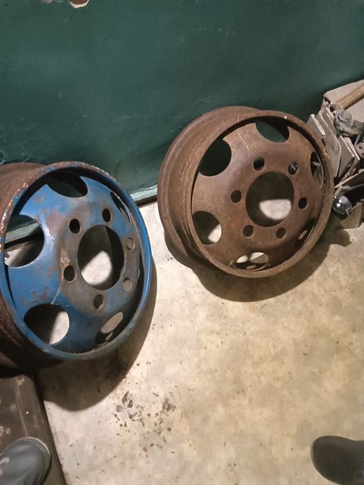 Продам диски! Цена одного 7.000