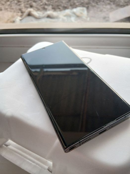 Galaxy s22 ultra 12/256 obmen faqat  s24 ultraga