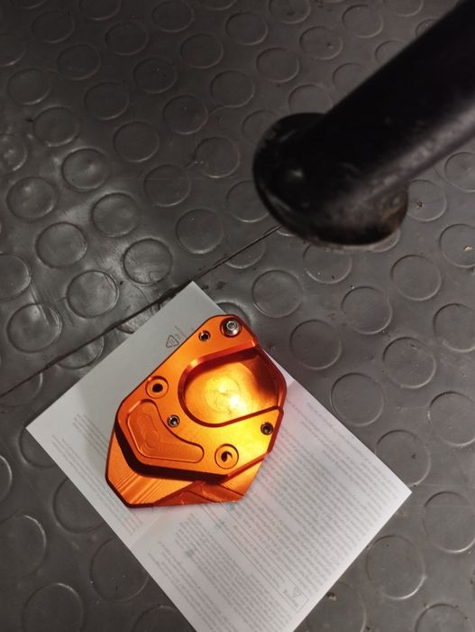 Camel toe, стойка мотор KTM, уширител стъпка странична стойка Ктм