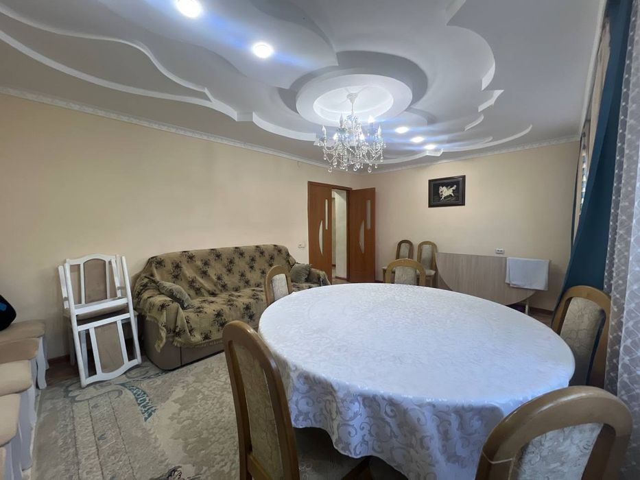 Продаётся 2х этажный 5 комнатный дом Ул. Панфилова 53