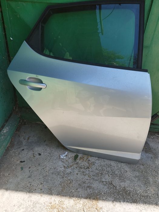 Ușa , uși Seat Ibiza stanga ,dreapta  fata spate 2009.. .2015