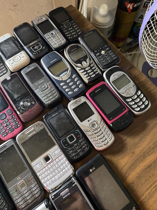 Продам нерабочие простушки/корпуса