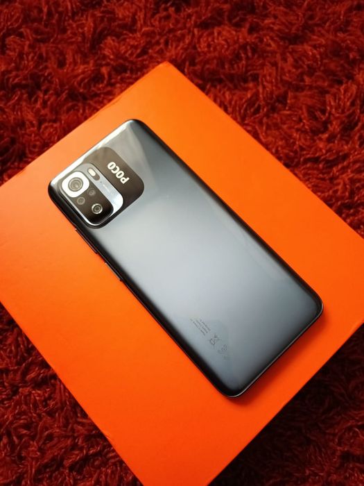 Продам телефон POCO m5s