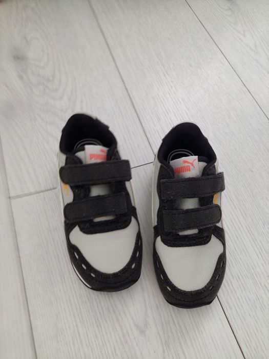 Adidasi Puma copii