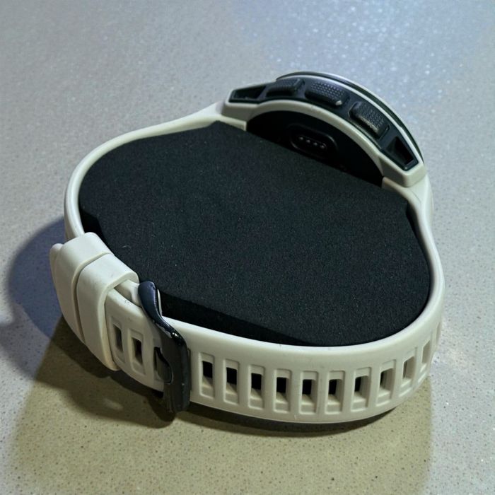 Като Нов Garmin Instinct 45mm GPS Watch Tundra