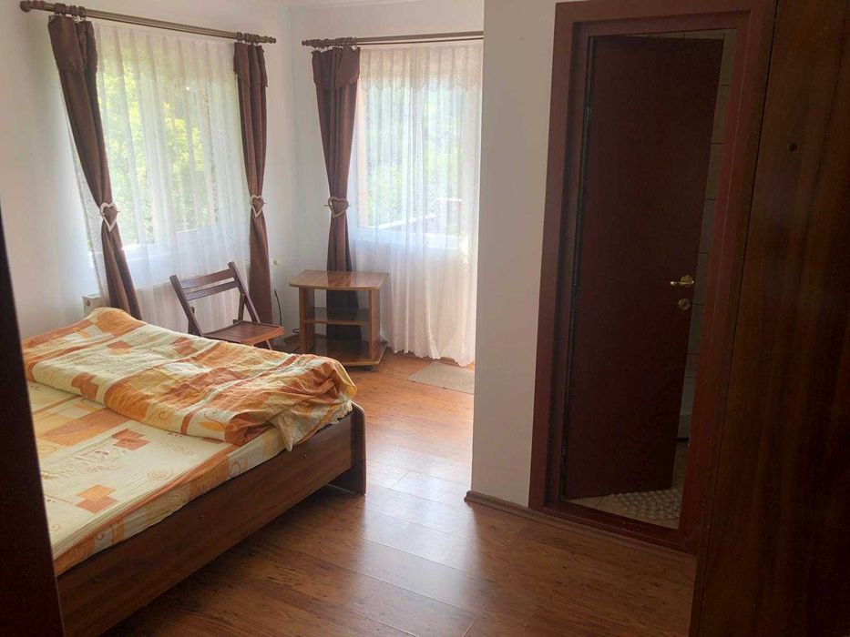 Casă de vacanță/pensiune de vânzare în comuna Moieciu de Jos