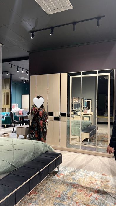 Спальный гарнитур