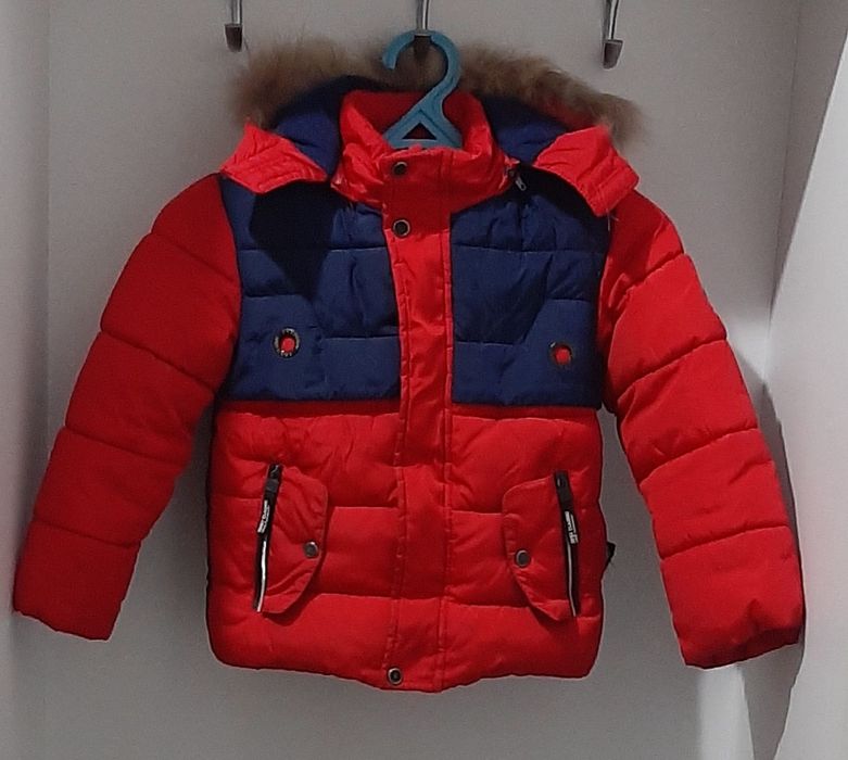 Куртка  детская  в отличном  состоянии