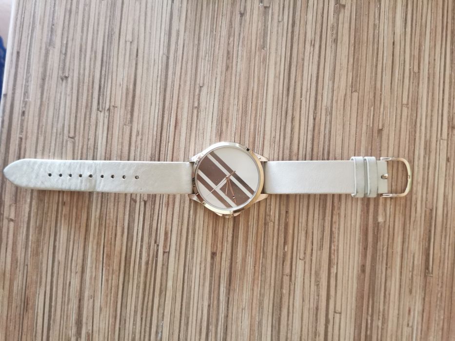 Дамски часовник Tommy Hilfiger