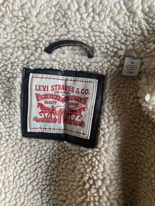 Куртка Levi's мужская, размер S