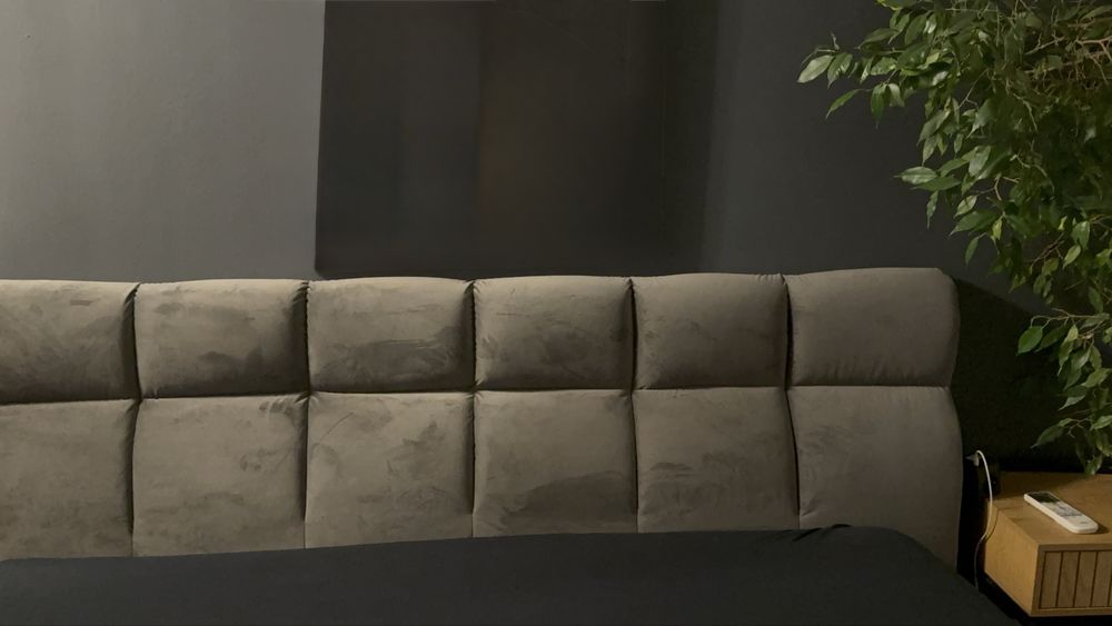 Тапицирана табла за Легло- сива с височина 100 см, ширина 200 см,