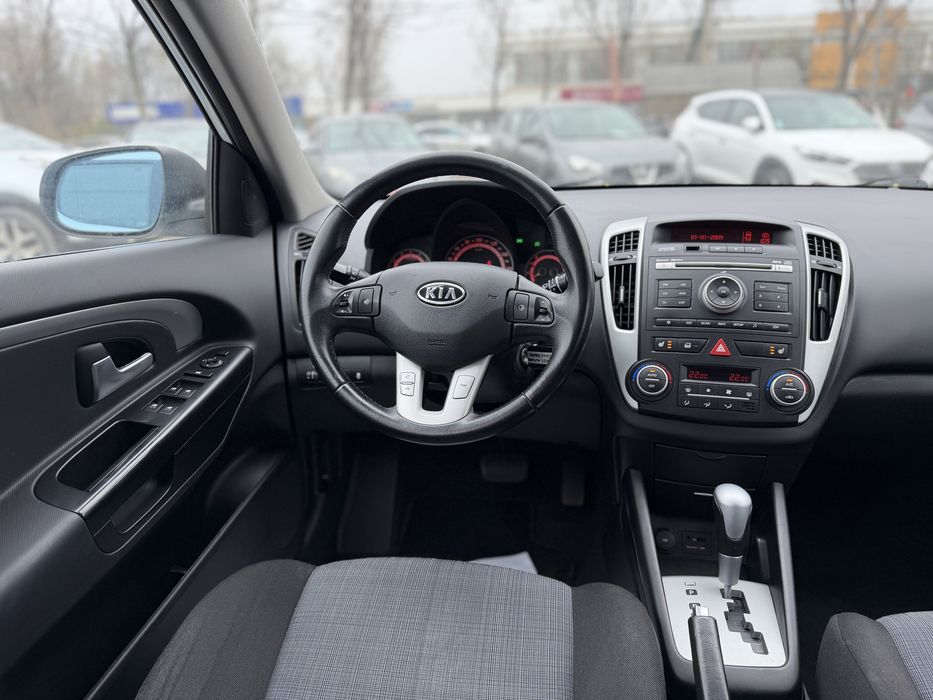 Kia Ceed 1.6 benzina automat, incalzire scaune, senzori parcare, rate!