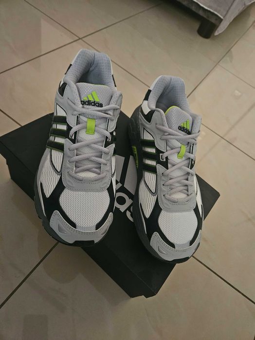 Adidas Response CL