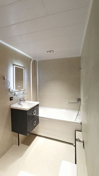 Ц-5, Центр, м. Минор 2/4/4 54 М² лоджия: 2*6