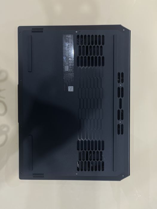 Lenovo Loq 15 ax9 1 jid
