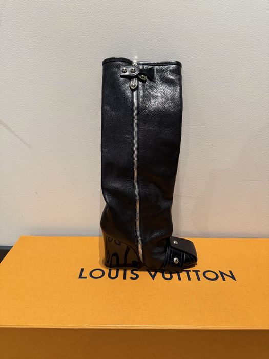 Продавам оригинални ботуши Louis Vuitton