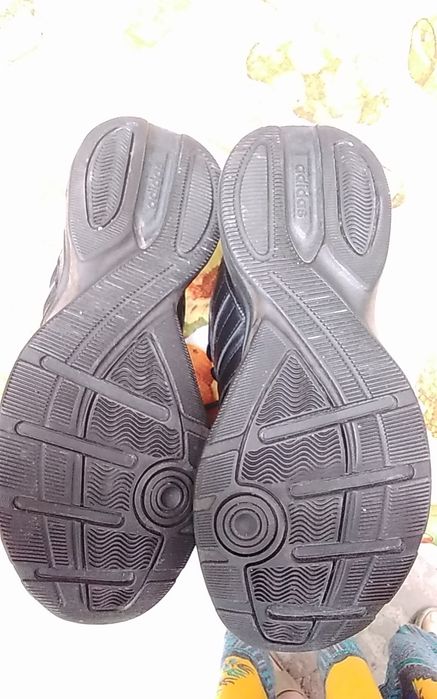 Крассовки   ботинки  современные,мужские.