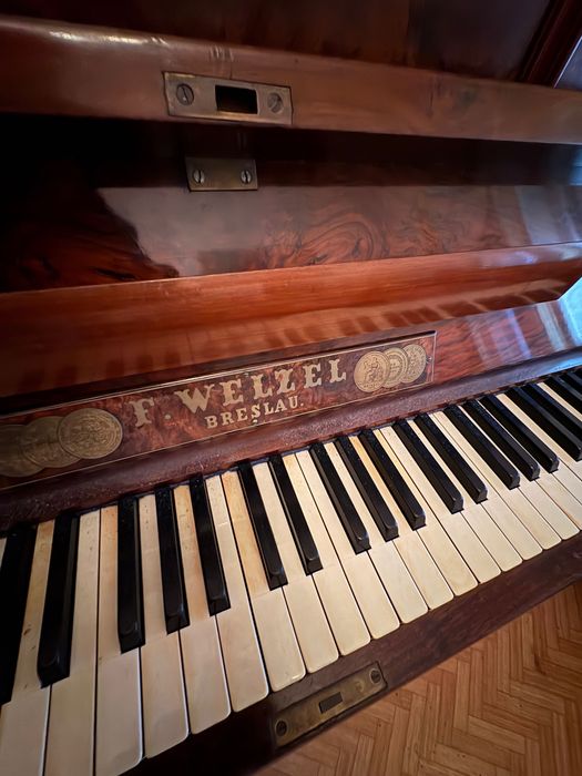 Полско пияно F. Welzel Breslau