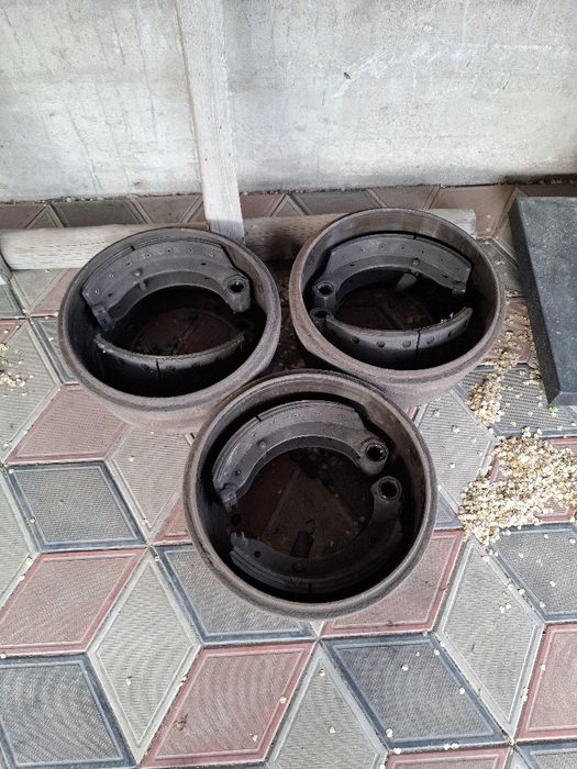 Барабаны с накладками на мерседес 1120. Размер  19.5 ×13см