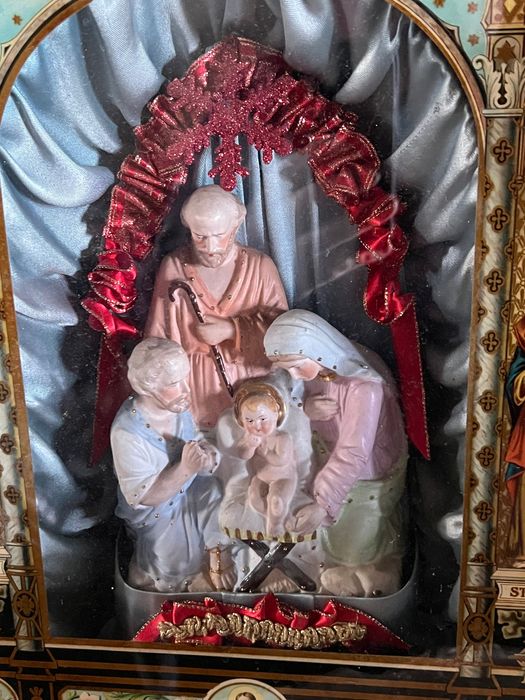 Icoana veche cu dimensiunea 75/35 cm.