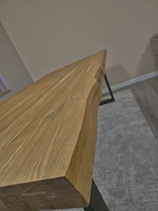 Masa din lemn masiv de stejar