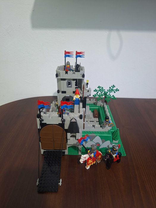 Lego 6081: King's Mountain Fortress