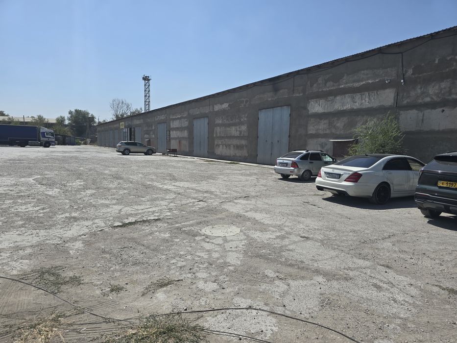 Продаётся пром база, склады