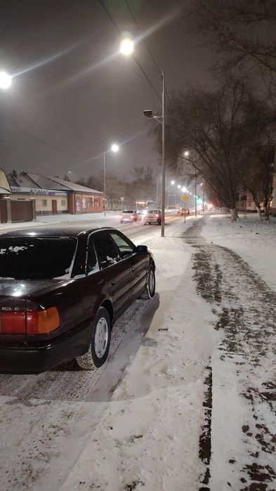 Продам ауди 100 с4