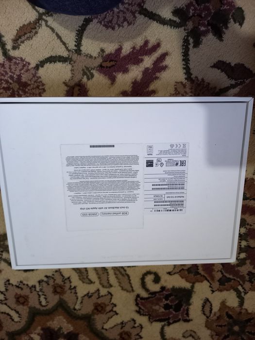 Продам пустую коробку MacBook air m2